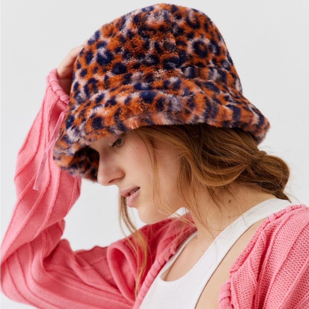 Faux Fur Bucket hat